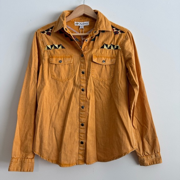 Montana Co. mustard yellow embroidered snap button long sleeve shirt small NWT - Picture 1 of 8
